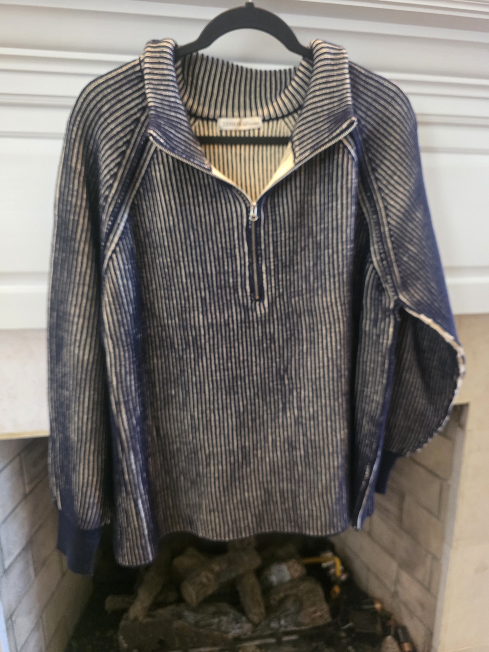 Zenana Outfitters Navy and Cream Ribbed Half-Zip Cowl Pullover